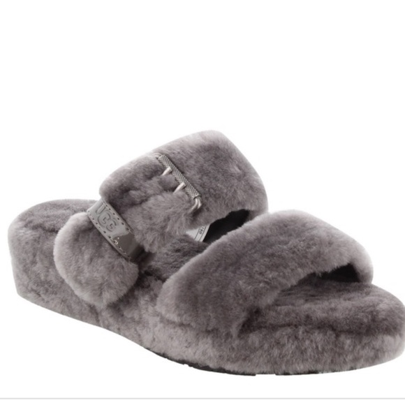 NEW Ugg Women’s Fuzz Yeah Slipper - Picture 2 of 6